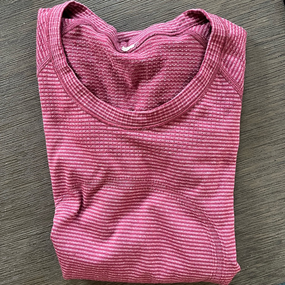 Lululemon swiftly tech shirt